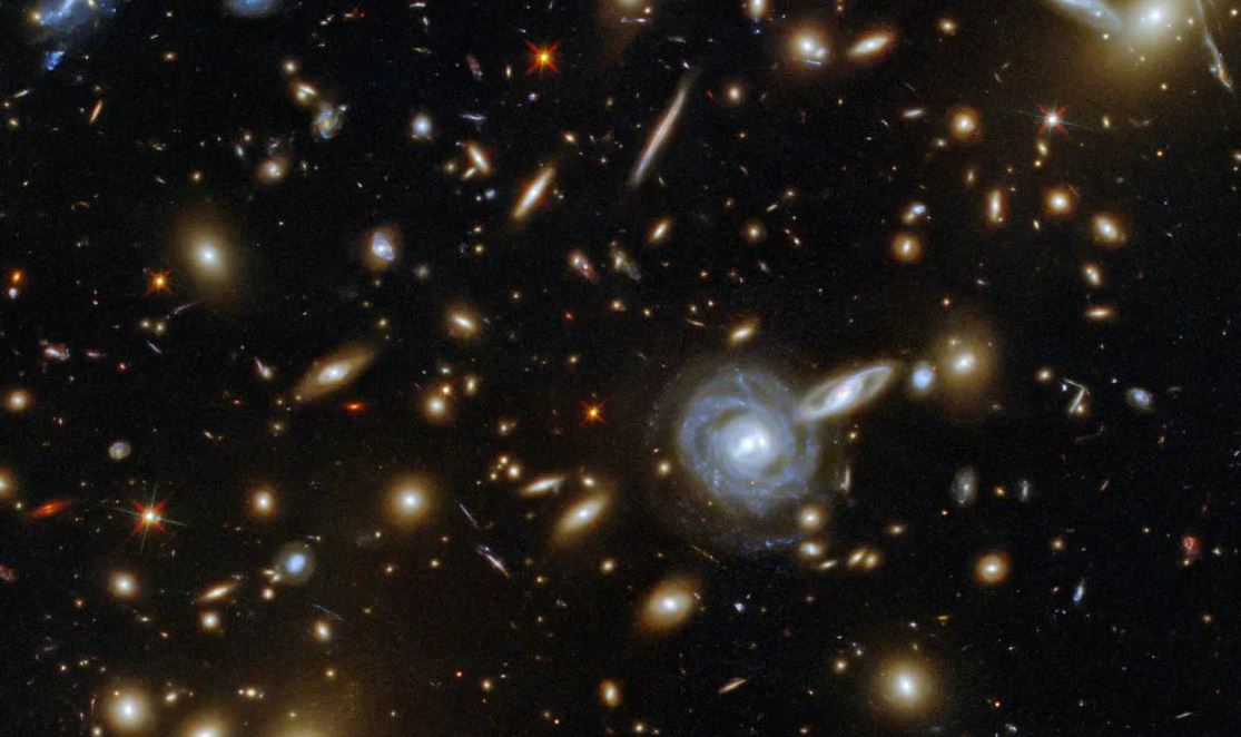 Cientistas modelaram o ciclo de vida de aglomerados de galáxias