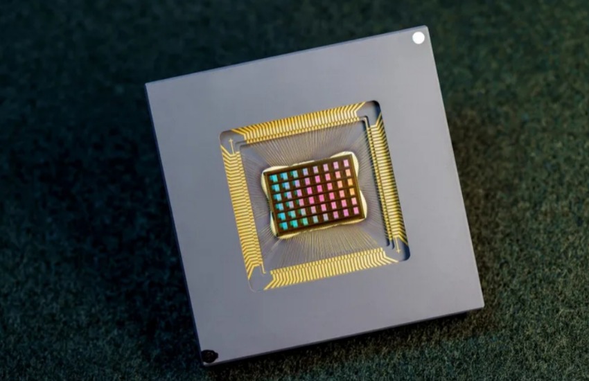 NeuRRAM - AI용 뉴로모픽 프로세서 제작