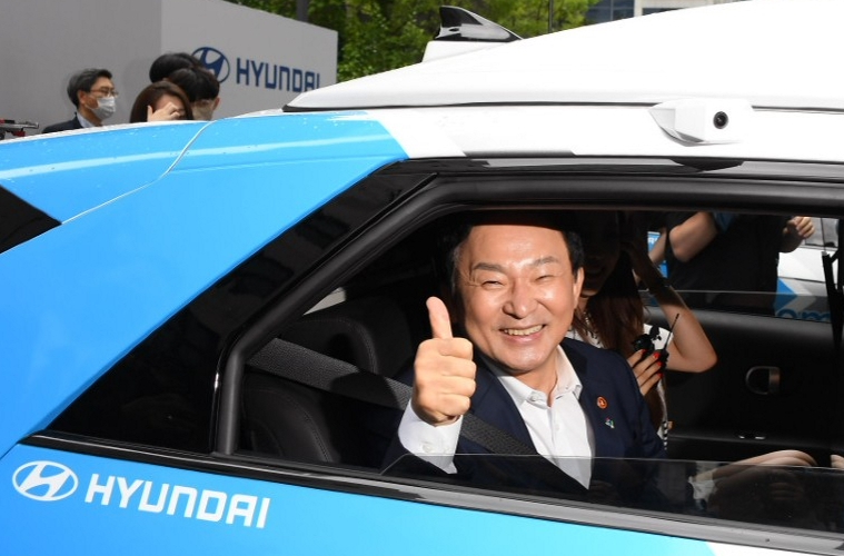 Hyundai lança primeiro serviço de táxi robótico na Coreia do Sul