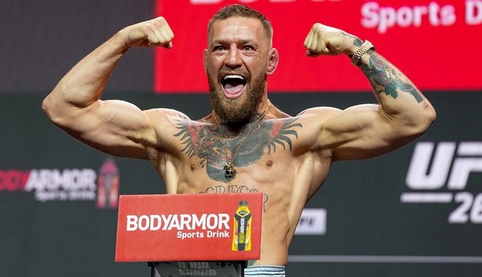 Conor McGregor verspricht, den UFC-Titel im Weltergewicht zu holen