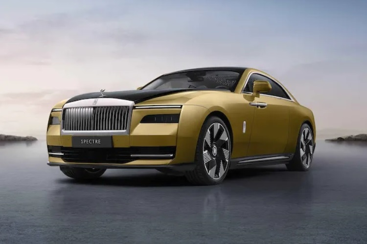 Rolls-Royce ha presentato la sua prima auto elettrica