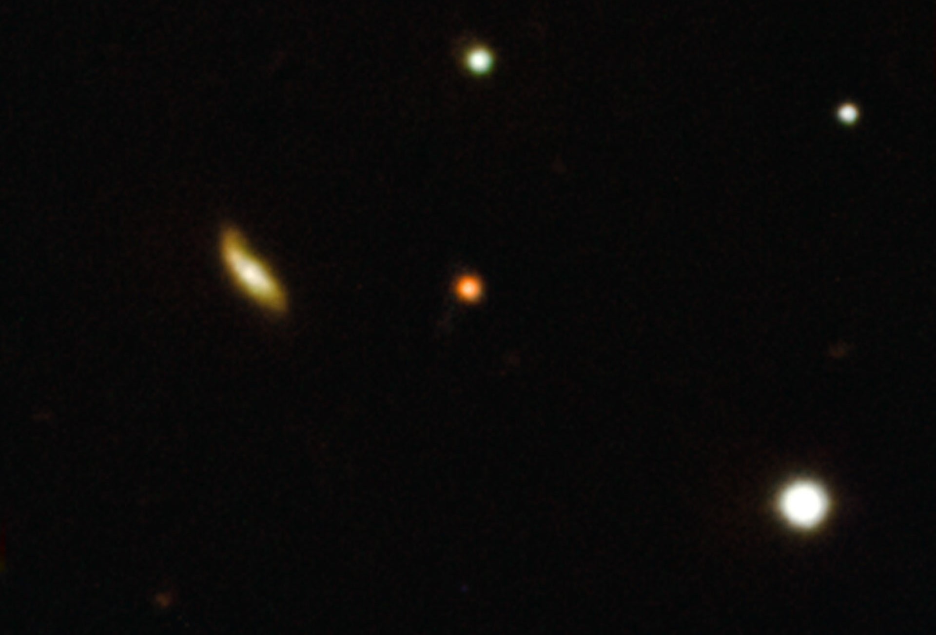 天文学者は初期宇宙で強力な爆発を発見しました