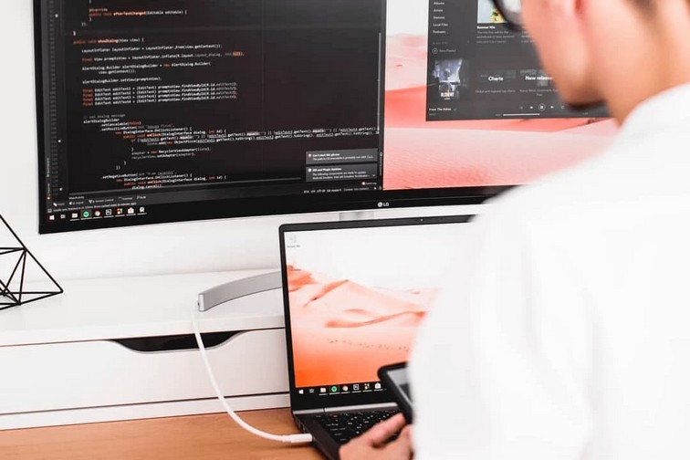 Aggiornamento di dispositivi incompatibili a Windows 11 utilizzando Universal Media Creation Tool