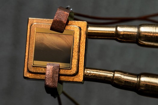 Nos Estados Unidos desenvolveram um gerador de calor sem móveis com uma eficiência de registro - acima de 40%