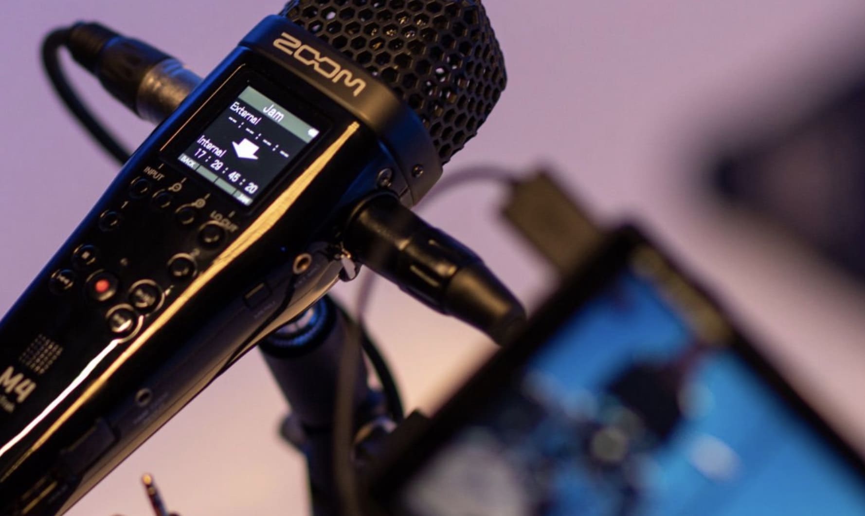 Zoom M4 M4 MicTrak ステレオ マイク レコーダー ビュー