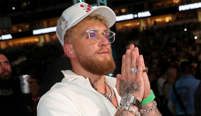 Il blogger di boxe Jake Paul aiuta il combattente UFC a raccogliere fondi per il campo di addestramento
