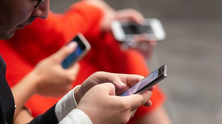 スマートフォンを故障に近づける小さなこと