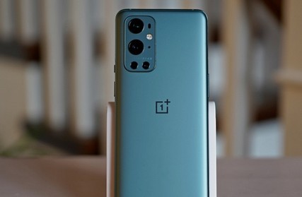 OnePlus는 160W 충전으로 신비한 장치를 준비하고 있습니다