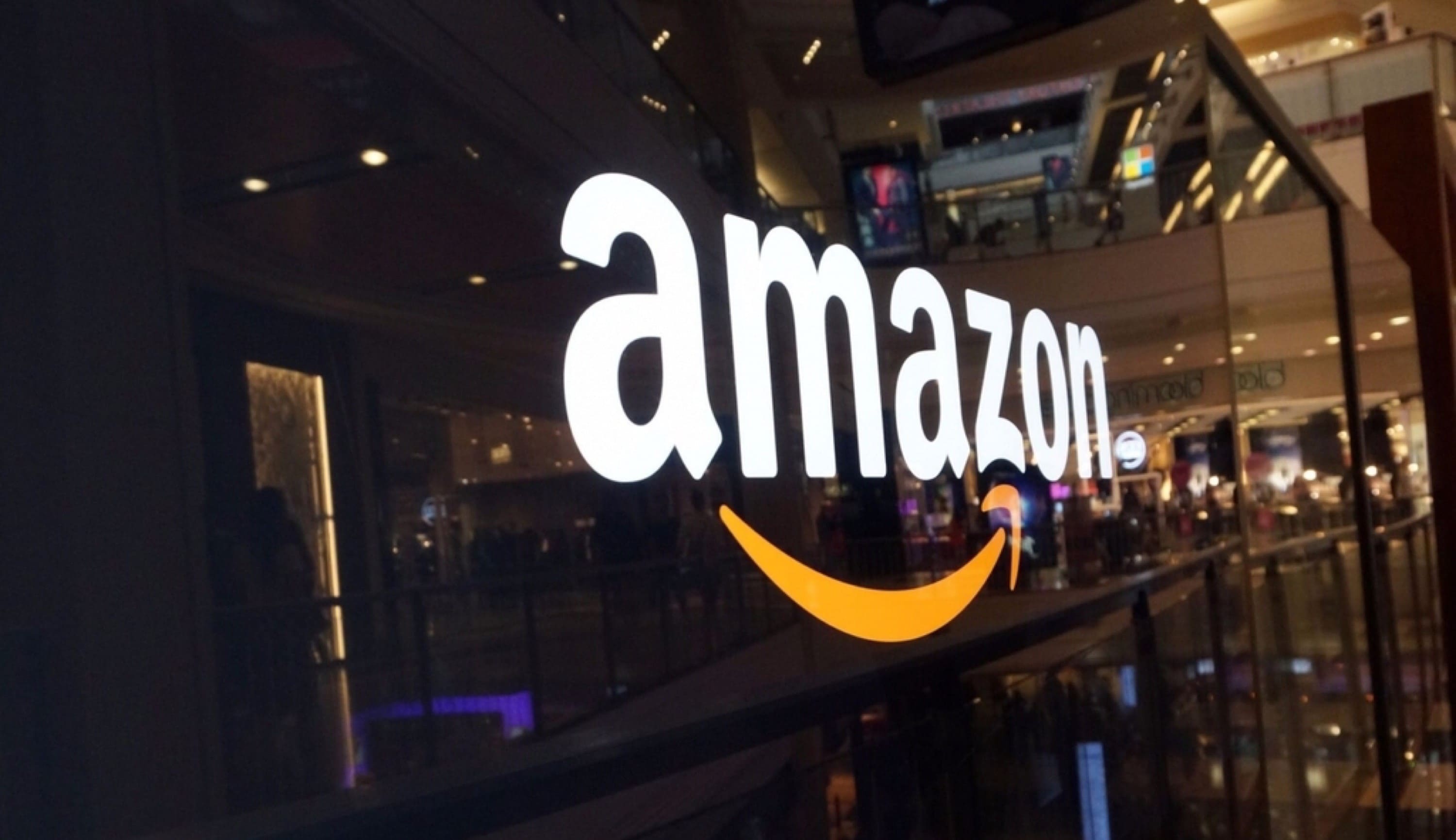 Amazonは時価総額を1兆ドル失った