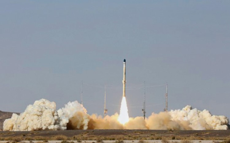 Der Iran startet die leichte Trägerrakete Zol-Janah