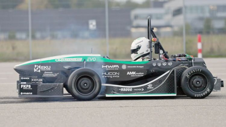 Gli studenti tedeschi hanno creato un'auto elettrica che accelera fino a 100 km/h in un record di 1.461 secondi
