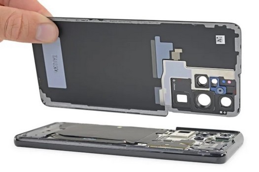Samsung e iFixit lanciano il programma di riparazione automatica Galaxy
