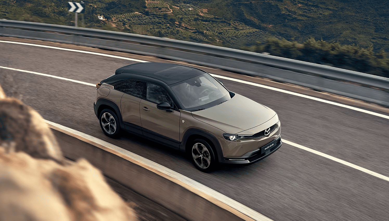Mazda MX-30 R-EV Crossover-Darstellungen