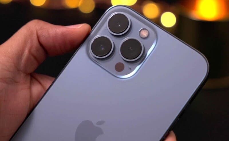 Apple은 이미 5배 줌 기능이 있는 iPhone 15 Pro용 잠망경 카메라 모듈을 테스트하고 있습니다.