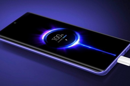 Xiaomi sta testando un nuovo caricabatterie con una capacità di oltre 100W