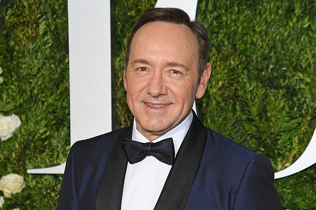 케빈 스페이시, 성추행 혐의로 기소