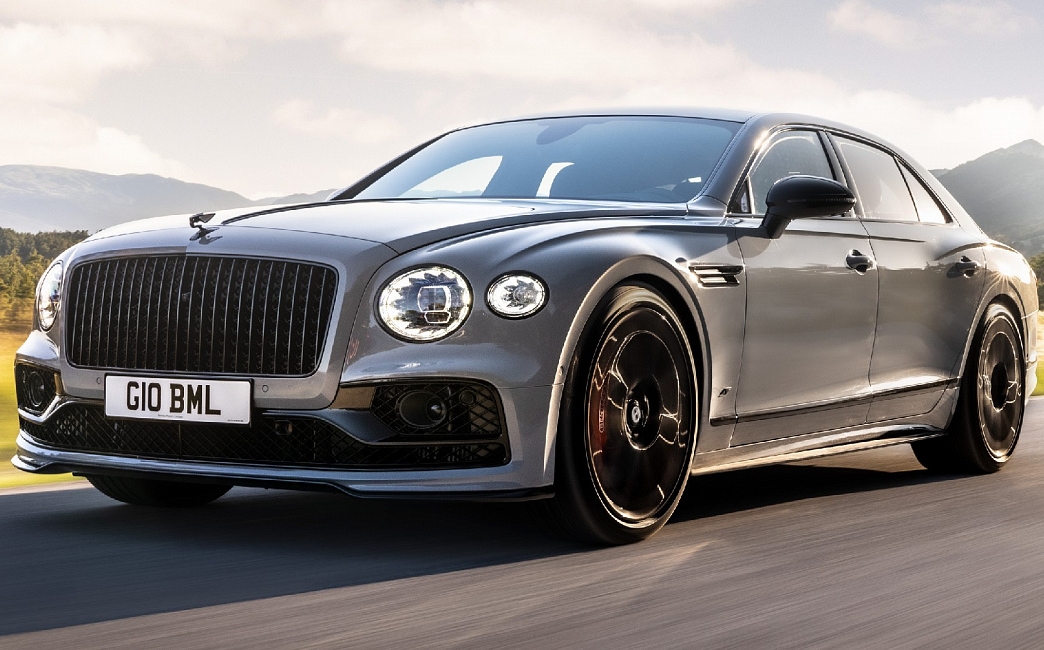 Bentley stellt die Sportlimousine Bentley Flying Spur S 2023 vor