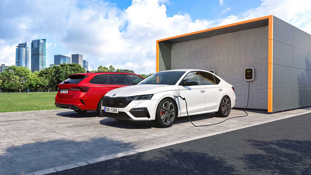 Skoda는 완전 전기 Skoda Octavia를 개발 중입니다.
