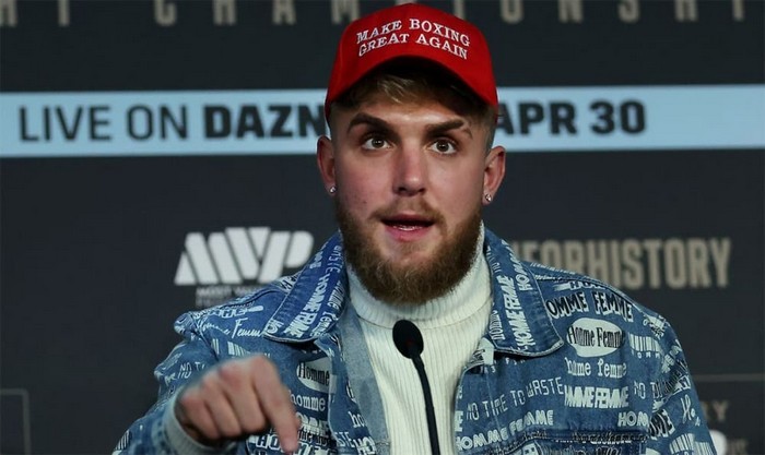 블로거 Jake Paul은 UFC 회장에게 거래를 제안했습니다.