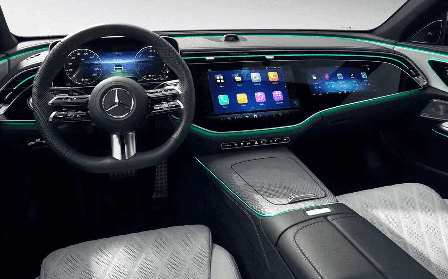 Revelação do interior do novo Mercedes-Benz Classe E