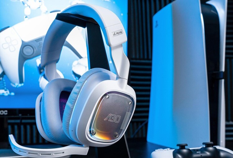 Logitech G Astro A30 Cuffie wireless over-ear introdotte