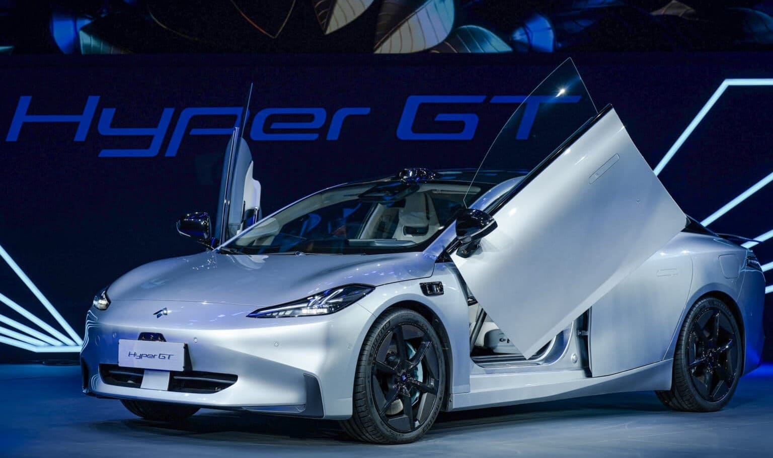 GAC Aion Hyper GT スポーツカーを中国で発表