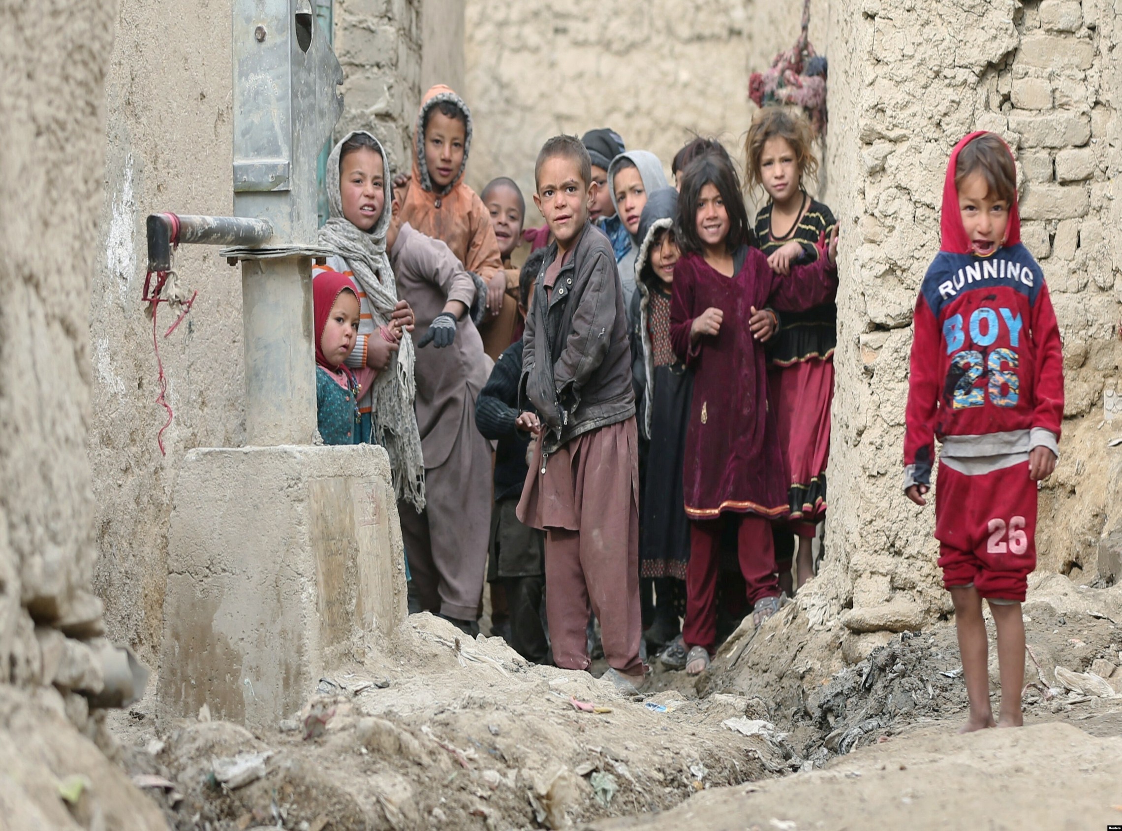 Onu: la crisi in Afghanistan minaccia donne e bambini