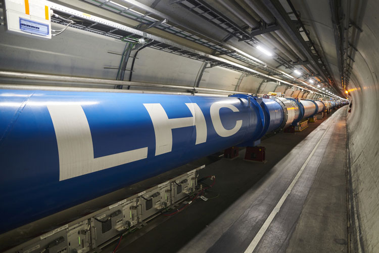 O Large Hadron Collider está funcionando novamente - foi reparado e atualizado desde 2018