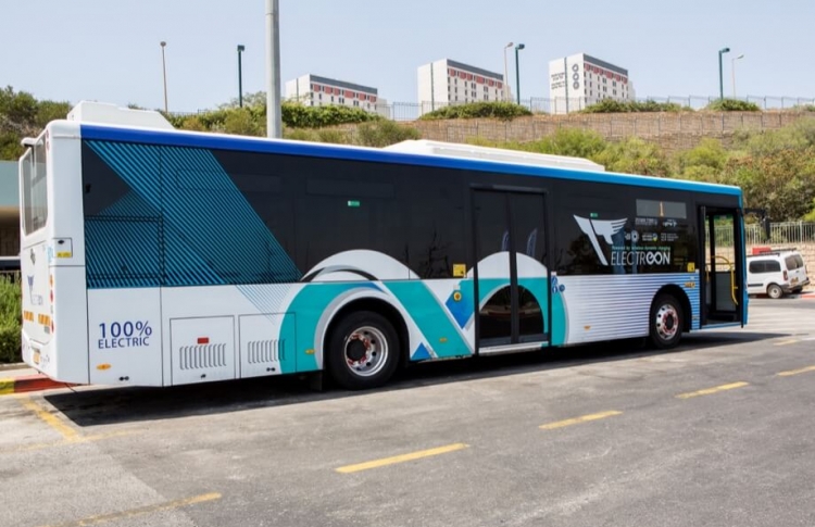 La prima strada con ricarica wireless per veicoli elettrici apparirà negli USA