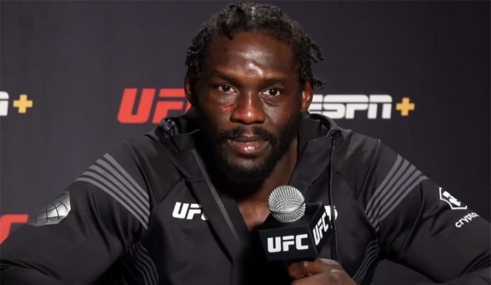Jared Cannonier sui piani futuri: lotta per il titolo o lotta contro lo sfidante