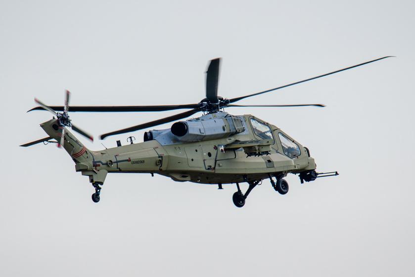 Itália testou um novo helicóptero de ataque AW249 com mísseis Spike e Stinger