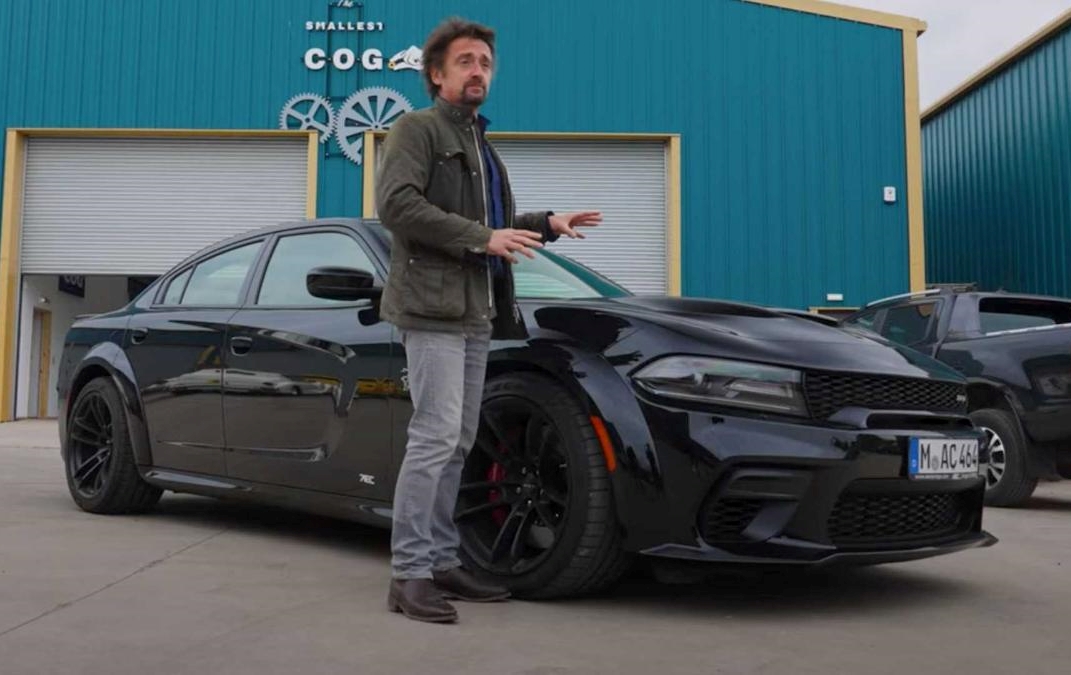 Dodge Charger Hellcat은 Richard Hammond의 새 차입니다.