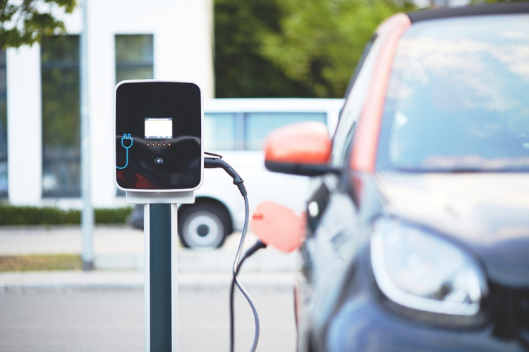 Delta Electronics apresenta carregamento de veículos elétricos de 400 kW