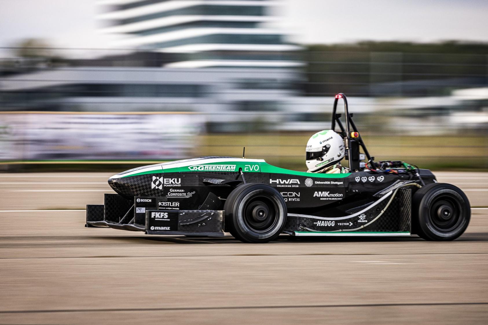 La voiture électrique GreenTeam E0711 établit un nouveau record de vitesse Guinness