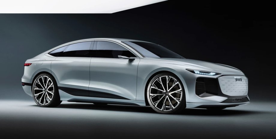 Prototipo di berlina elettrica Audi A6 E-Tron avvistato durante i test