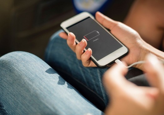 Android 13 warnt Sie vor Apps, die Ihren Akku entladen