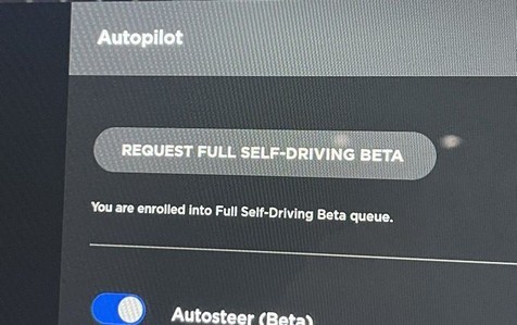 La nuova versione beta di FSD consente ai veicoli elettrici Tesla di manovrare in modo indipendente nel traffico cittadino