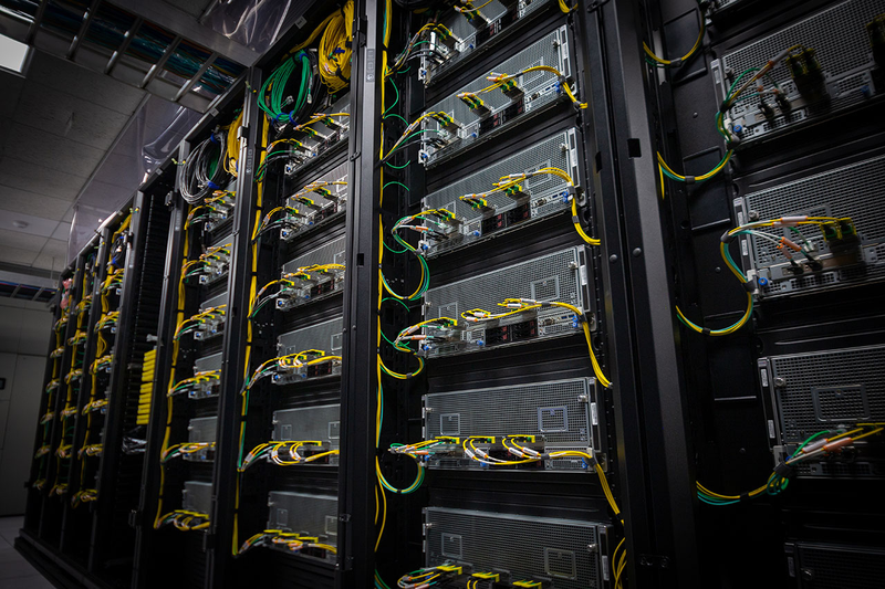 O primeiro supercomputador do mundo baseado nos aceleradores Intel Habana AI está pronto para testes