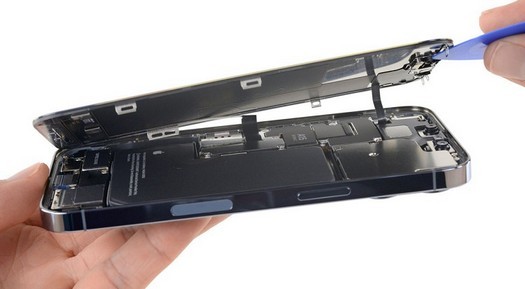 iFixit: Das Ersetzen des iPhone 13-Bildschirms außerhalb eines offiziellen Dienstes ist fast unmöglich