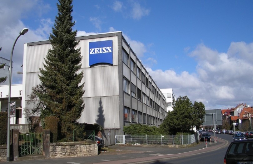 자이스, 중국에 첫 공장 건립