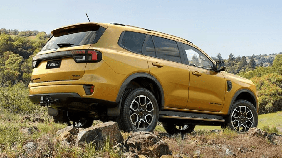 새로운 Ford Everest Wildtrak SUV가 발표되었습니다.