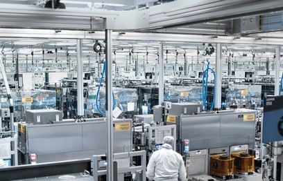 Intel beginnt mit der Ausbildung von Schülern und Studenten für spätere Arbeiten in der Chip-Produktion