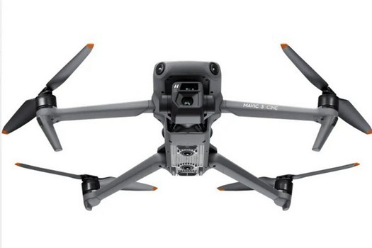 DJI Mavic 3는 1TB 내부 메모리 수정을 포함하여 3가지 버전으로 출시됩니다.