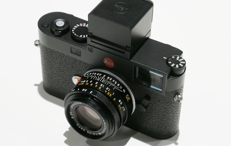 La linea di fotocamere Leica M10 ha ricevuto un nuovo firmware