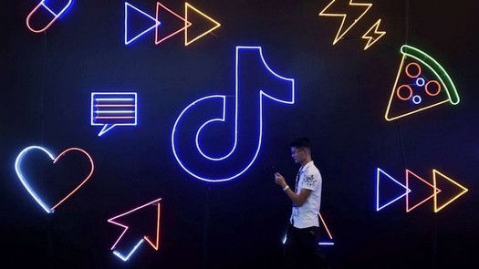 A TikTok começou a remover maciçamente o conteúdo de criptomoedas e a bloquear seus autores