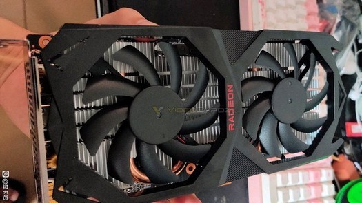 Radeon RX 6600 XT è apparsa nelle foto e ha superato la GeForce RTX 3070 Ti nel test cinese