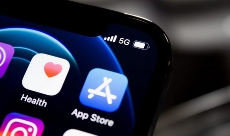 Apple supprime le service de rencontres Unjected pour les combattants du vaccin de l'App Store