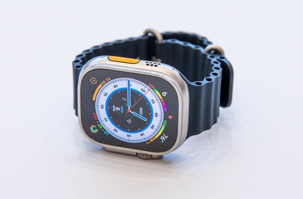 Apple a commencé à vendre la montre intelligente phare Watch Ultra