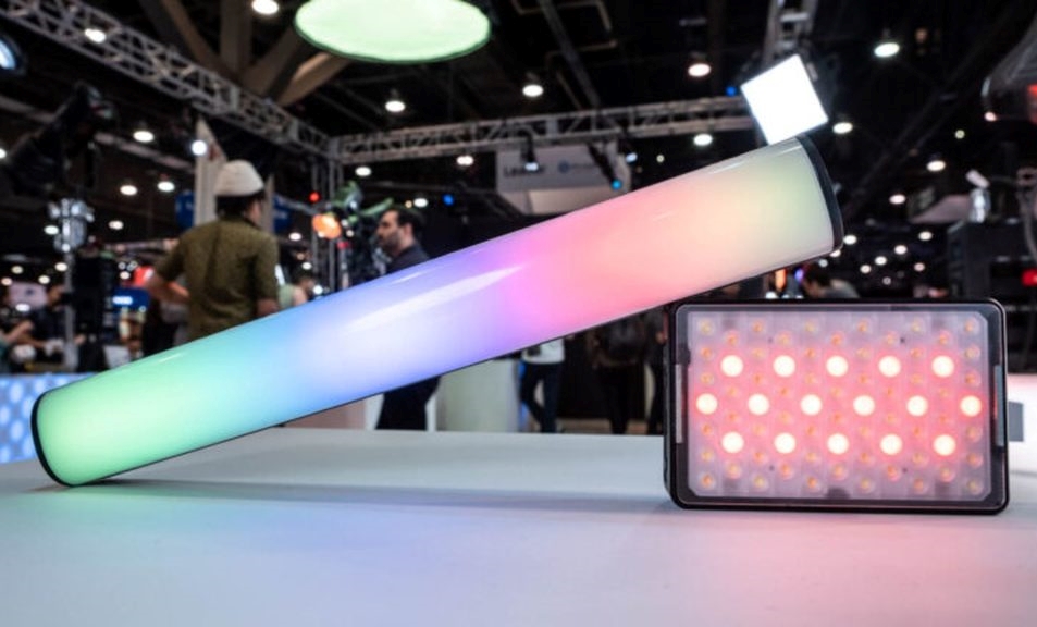 Aputure MC ProおよびMTProフィクスチャが導入されました