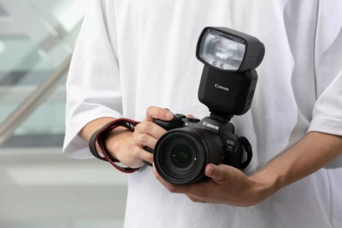 Canon スピードライト EL-5 ワイヤレス フラッシュを発表